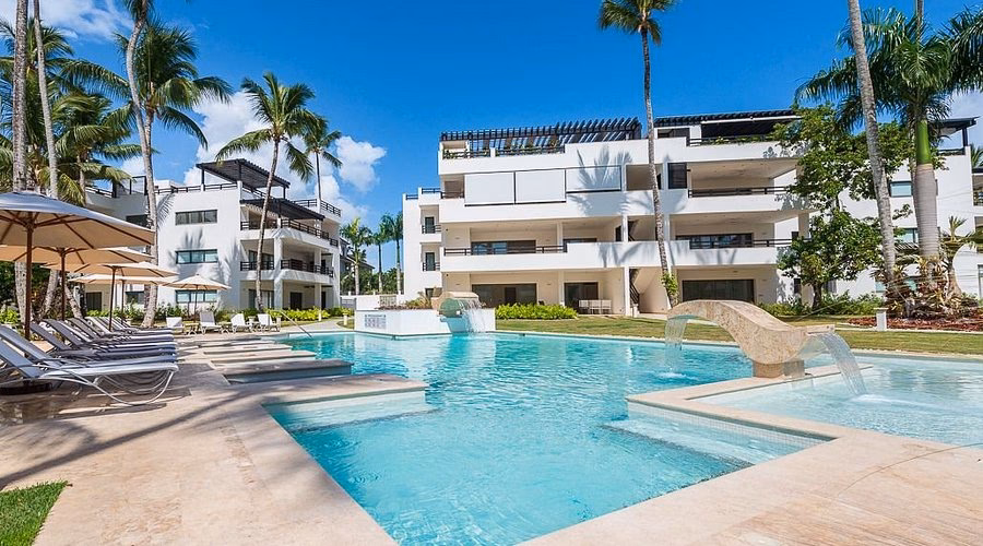 Where does algio distribute chemical products?