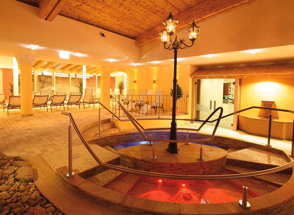 Wann öffnet das Hallenbad?
