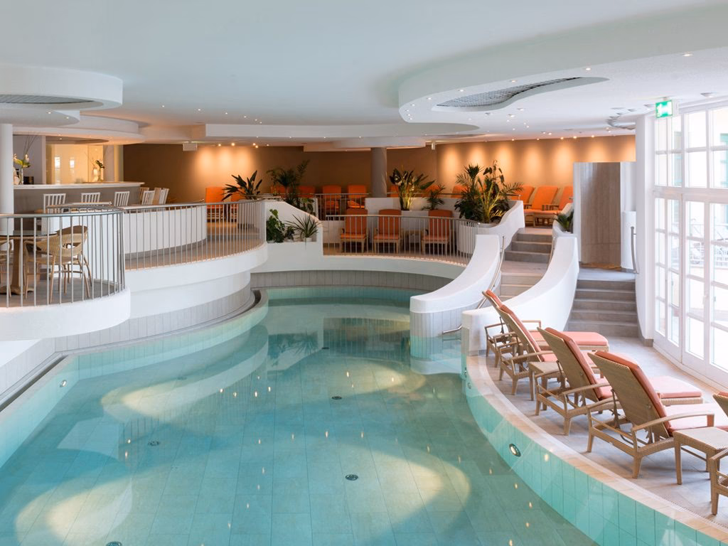 Wie viele Golfplätze gibt es in Bad Saarow?