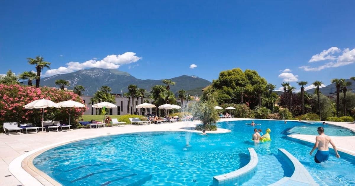 Wo kann man im Astoria Resort Getränke genießen?