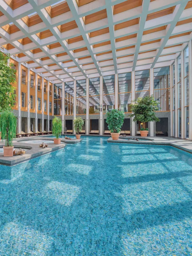 Was kann man in der Saarow Therme machen?