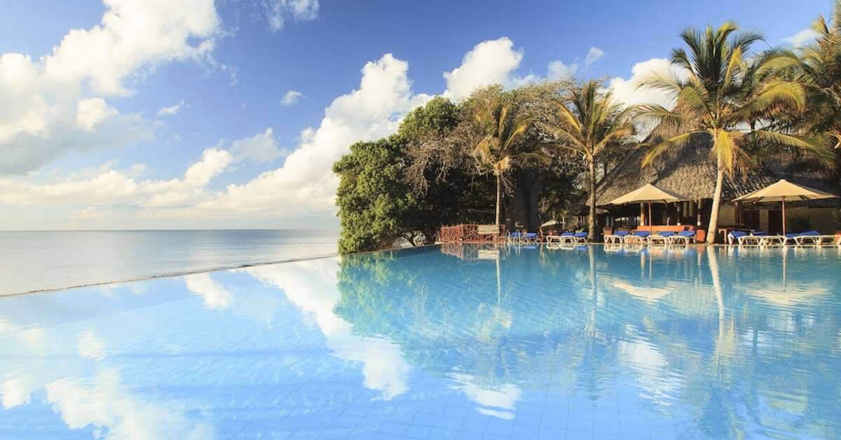 Why should you book direct at baobab Beach Resort & Spa?