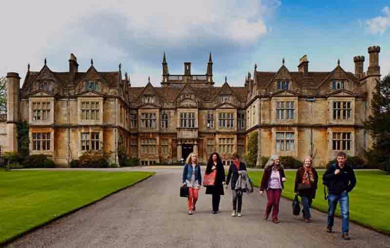 Does Bath Spa support postgraduate study?