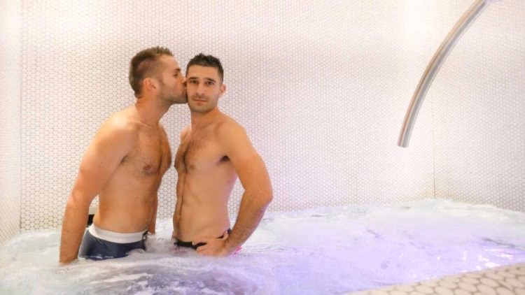 What are the best bathhouses in the USA?