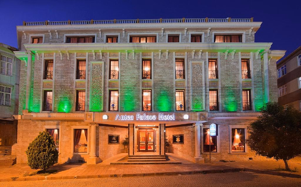 Does Antea Palace Hotel & Spa have a genius discount?