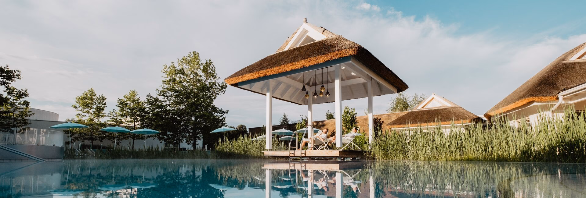 Was gibt es in der Poolbar zu trinken?