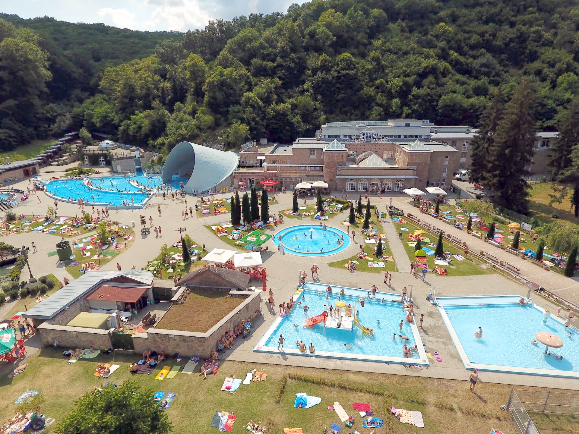 What is the temperature of the water in the cave?