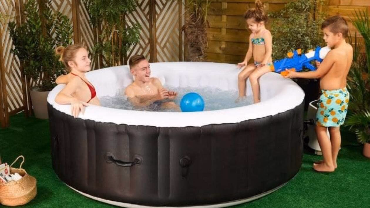 Quels sont les avantages de la promotion de Cdiscount sur le Spa Intex Baltik ?