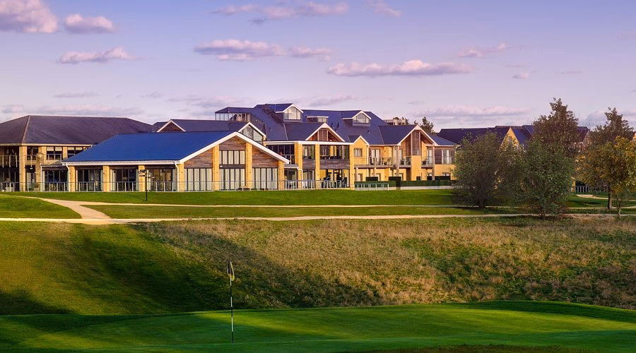 Are there spa hotels in the Cotswolds?