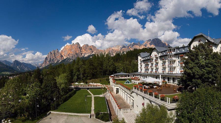 What is Cristallo ultimate spa?