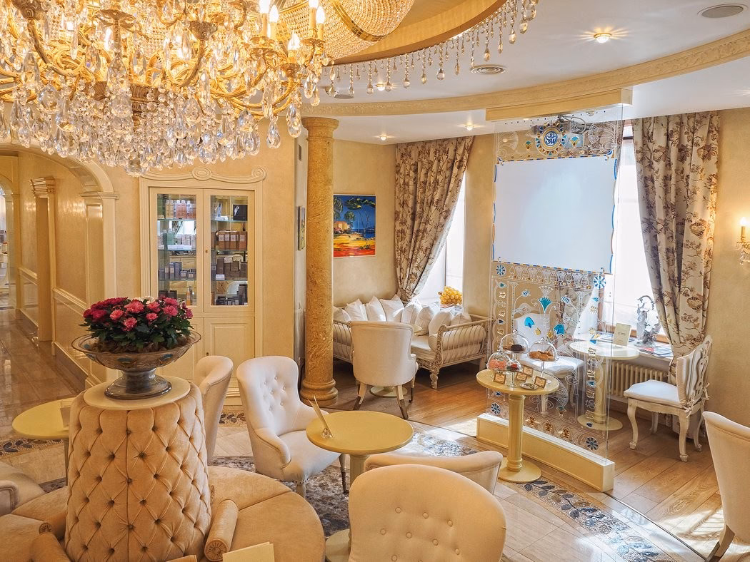 What is Crystal spa & lounge?