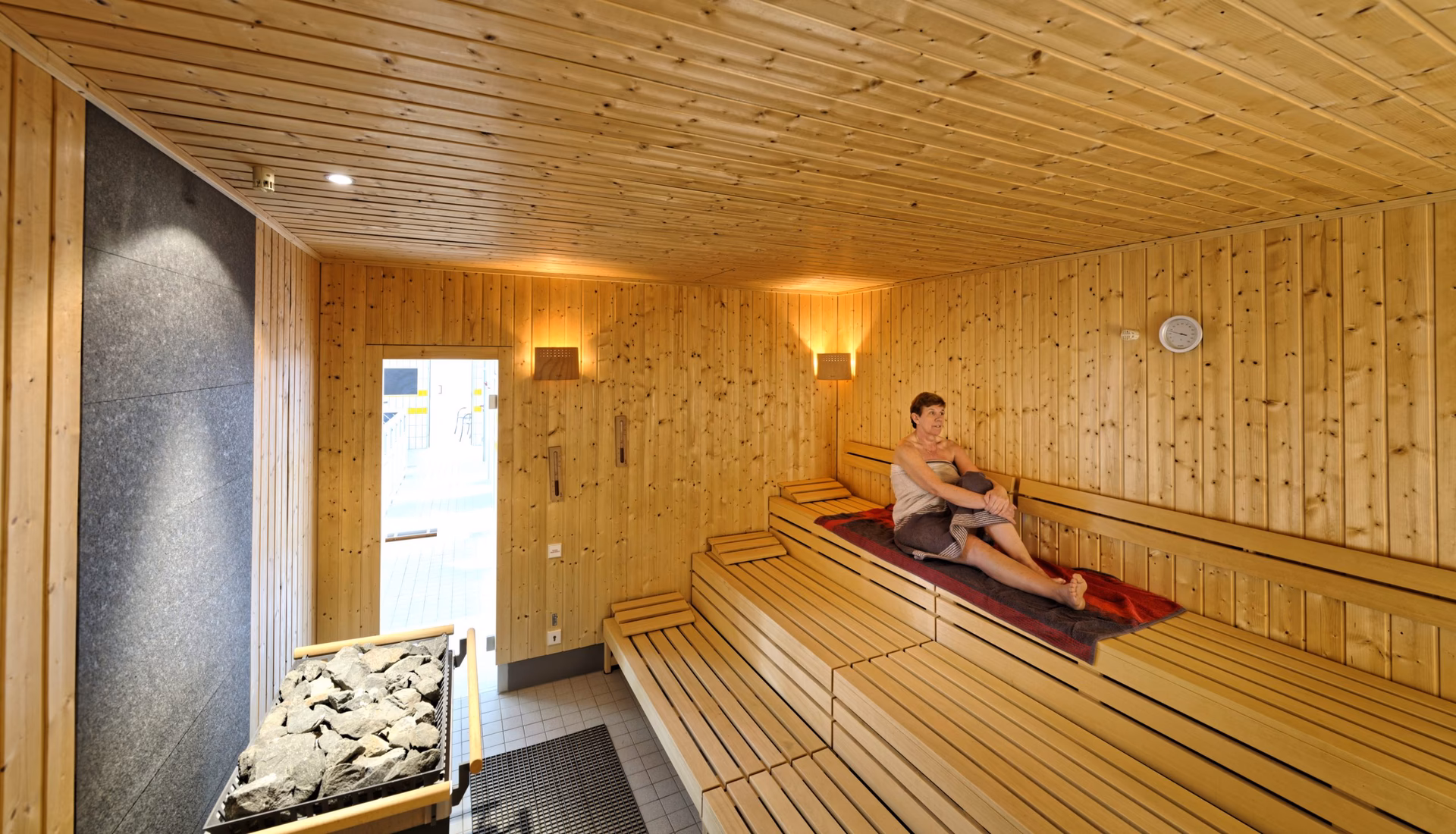 Was bietet der Saunabereich?