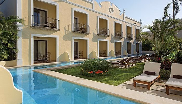 Is dreams Tulum a good hotel?