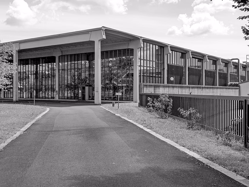 Who makes Elmag woodworking machines?