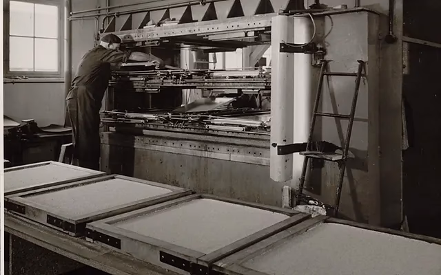 Who makes Elmag woodworking machines?