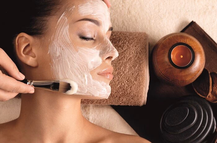 Wie läuft eine Gesichtsbehandlung ab?