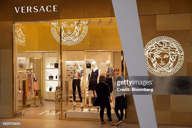 Where is Gianni Versace based?