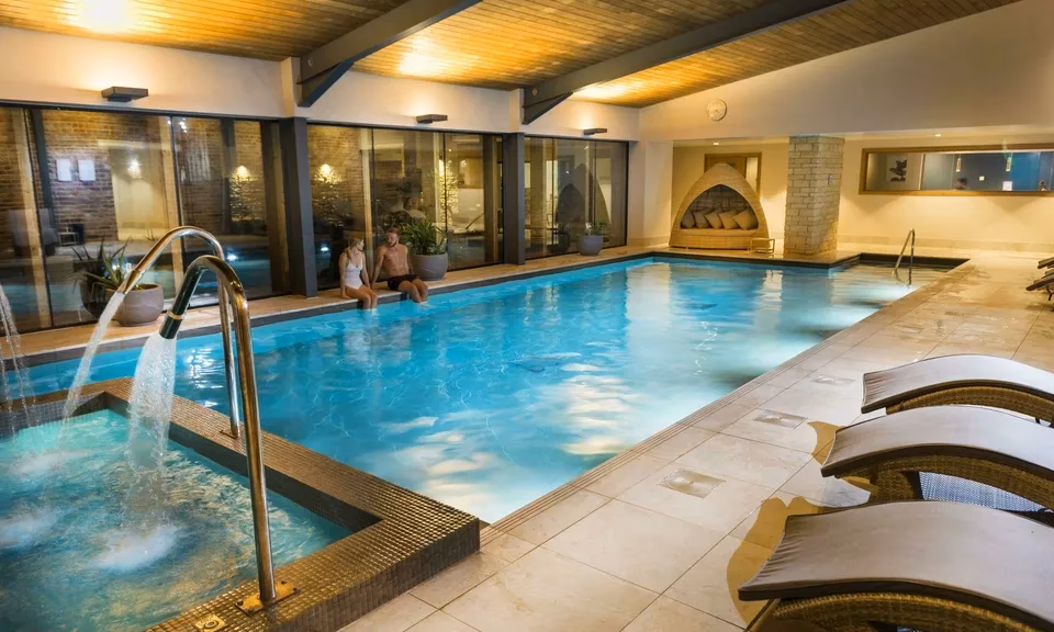 What's a good place to stay in Gloucester?