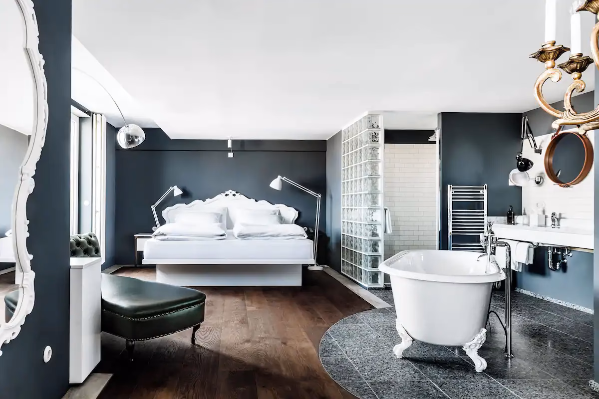 How can I get to Grand Floridian Resort & Spa?