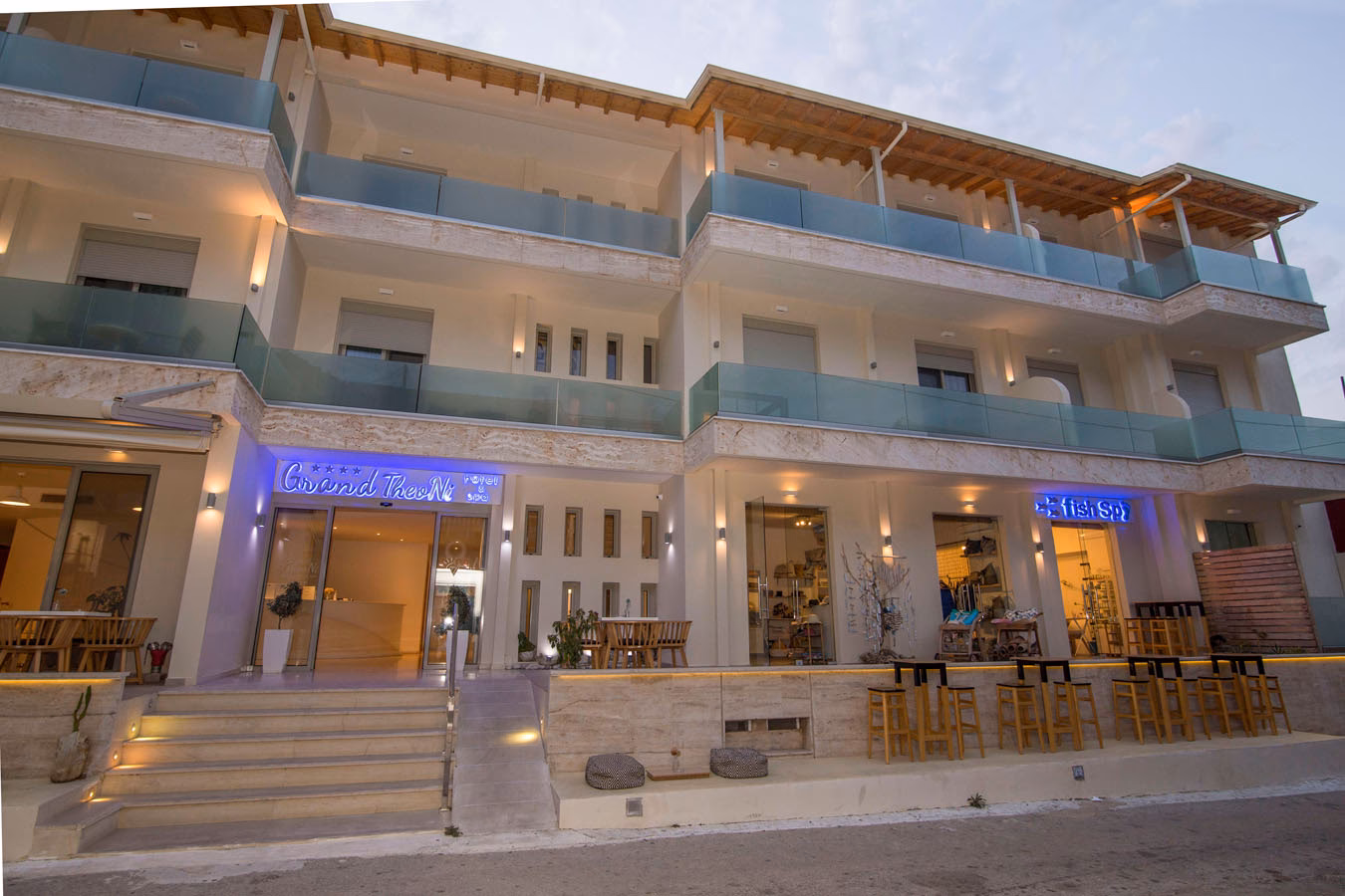 What is Grand Theoni Hotel & Spa?