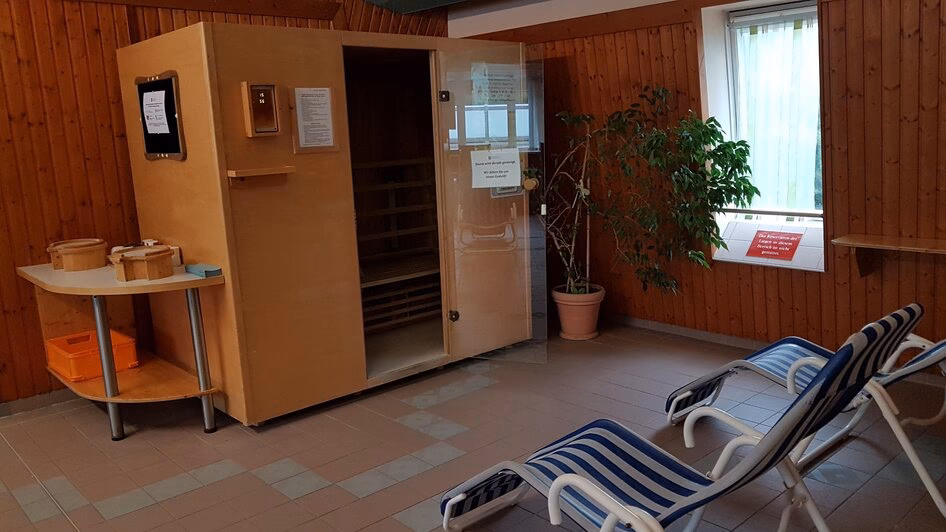 Was bietet das Hallenbad?