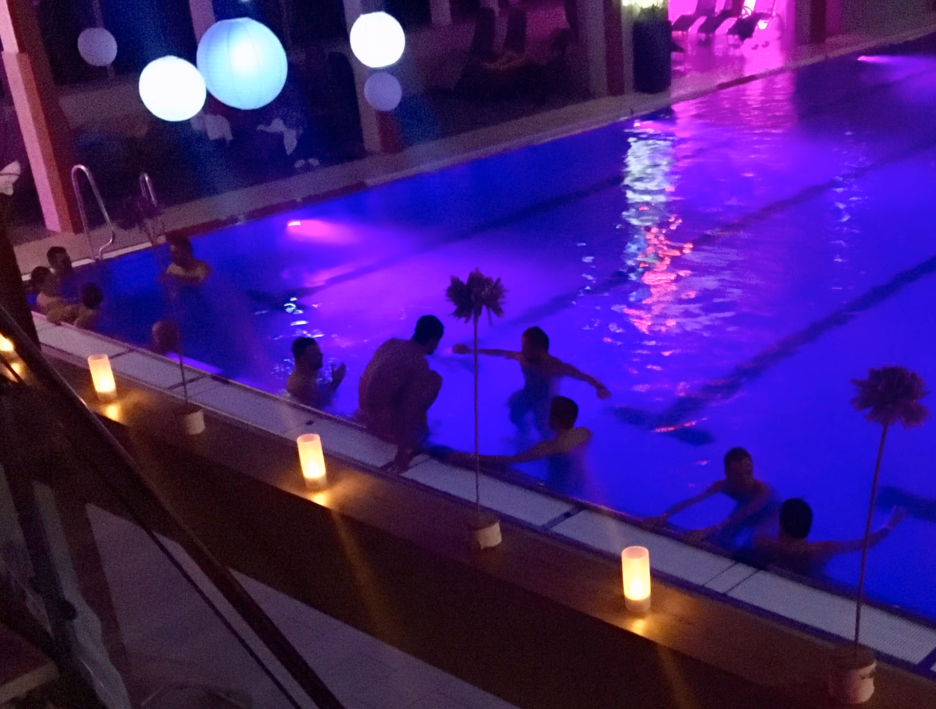 Welche Vorteile bietet eine Massage im Hallenbad?