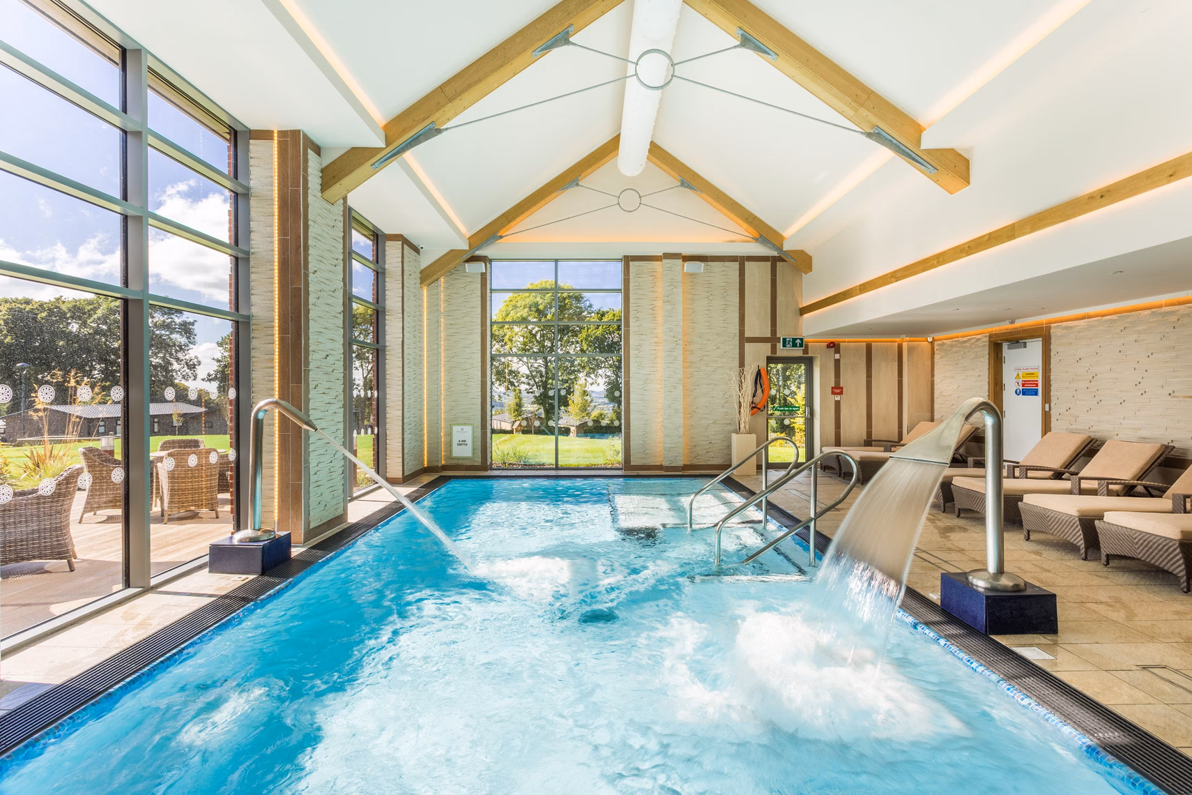 What restaurants are near Hawkchurch Resort & Spa?