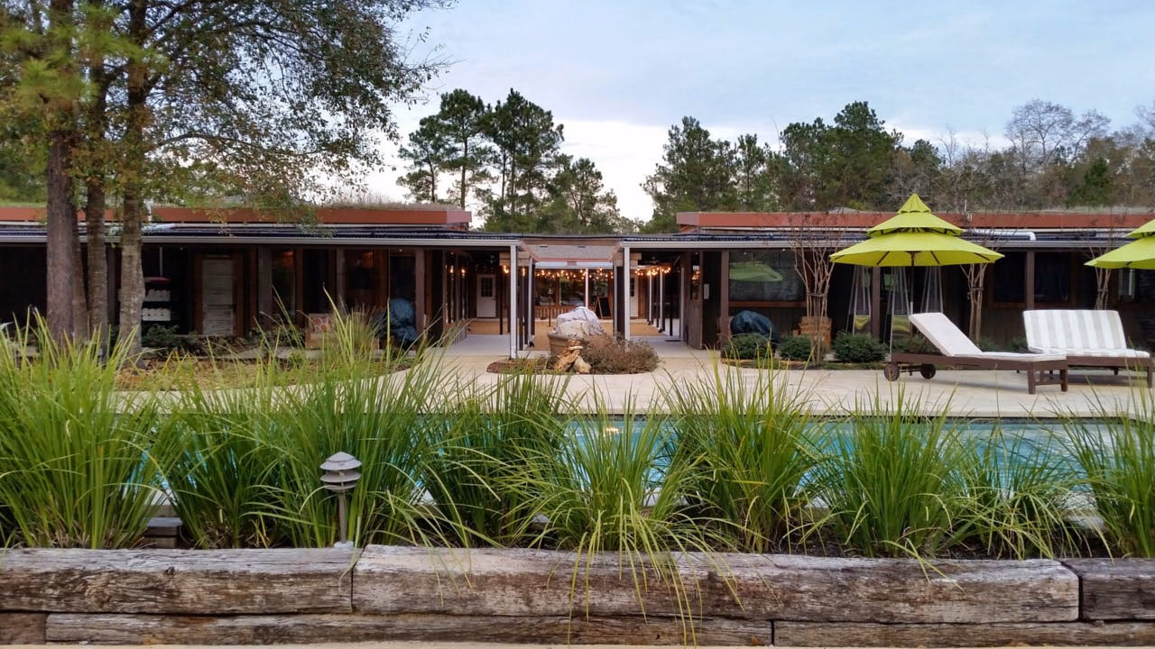 What can you do at lavish Retreat Spa?