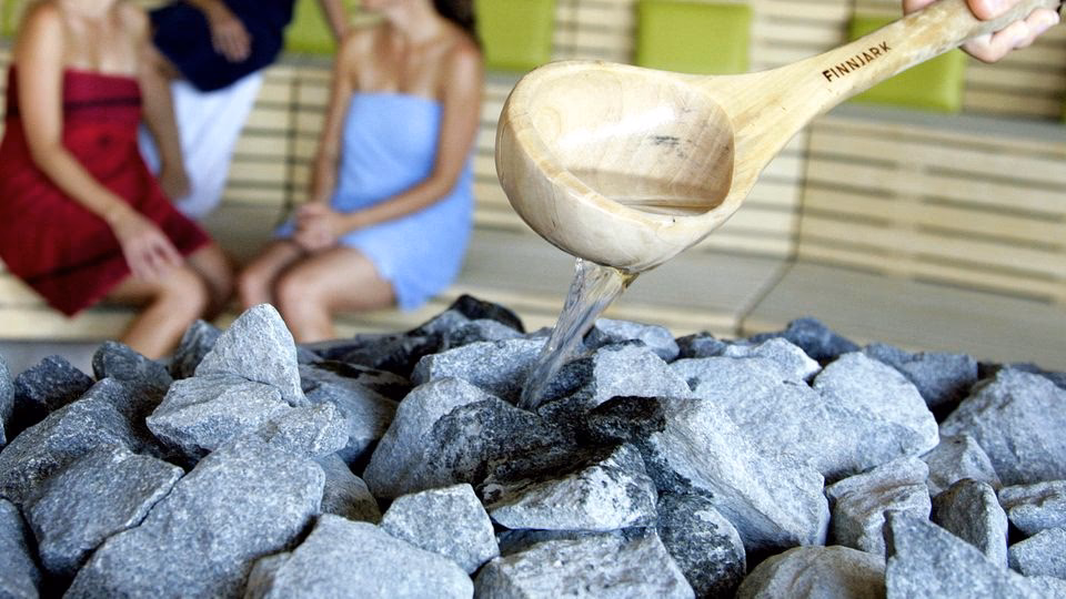 Was ist mit einer Frau in der Sauna passiert?