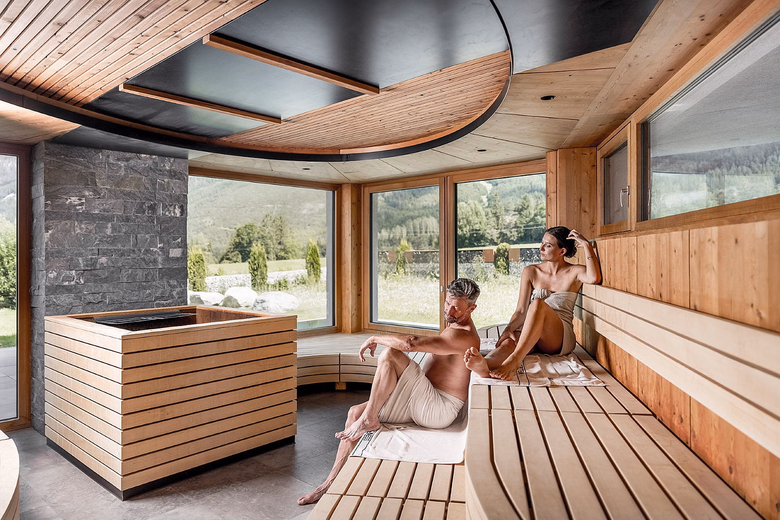 Was kann man mit einem Gutschein fürs Hotel Holzleiten verschenken?