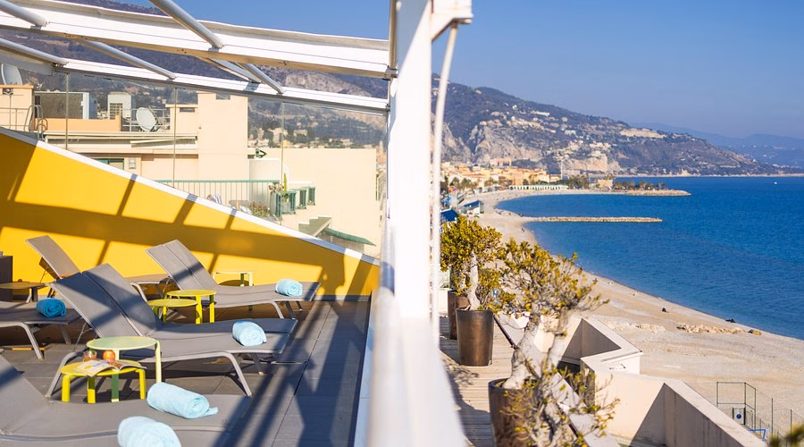 Is Hôtel Riva a good place to stay in Menton?