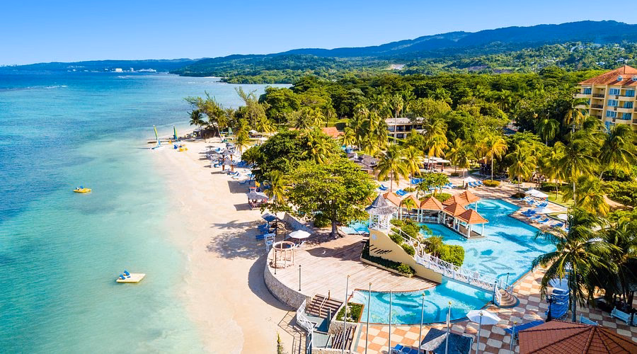 Is jewel Dunn's River Beach Resort & Spa a good hotel?