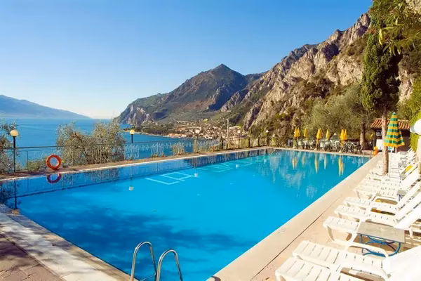 Was bietet das Hotel in Limone?