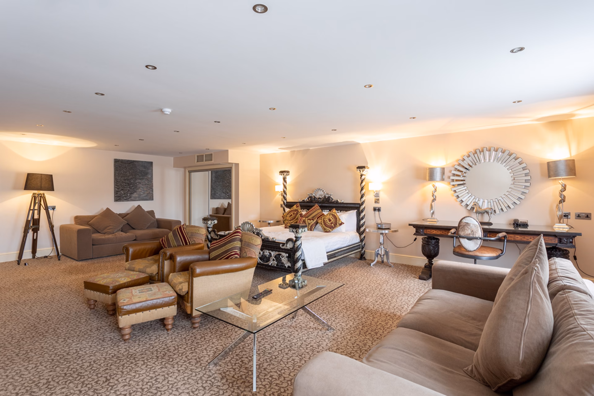 Does the thermal suite have a laconium?