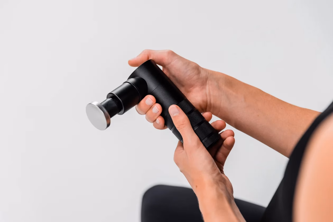 Welche Faktoren beeinflussen die Bedienung einer Massagepistole?