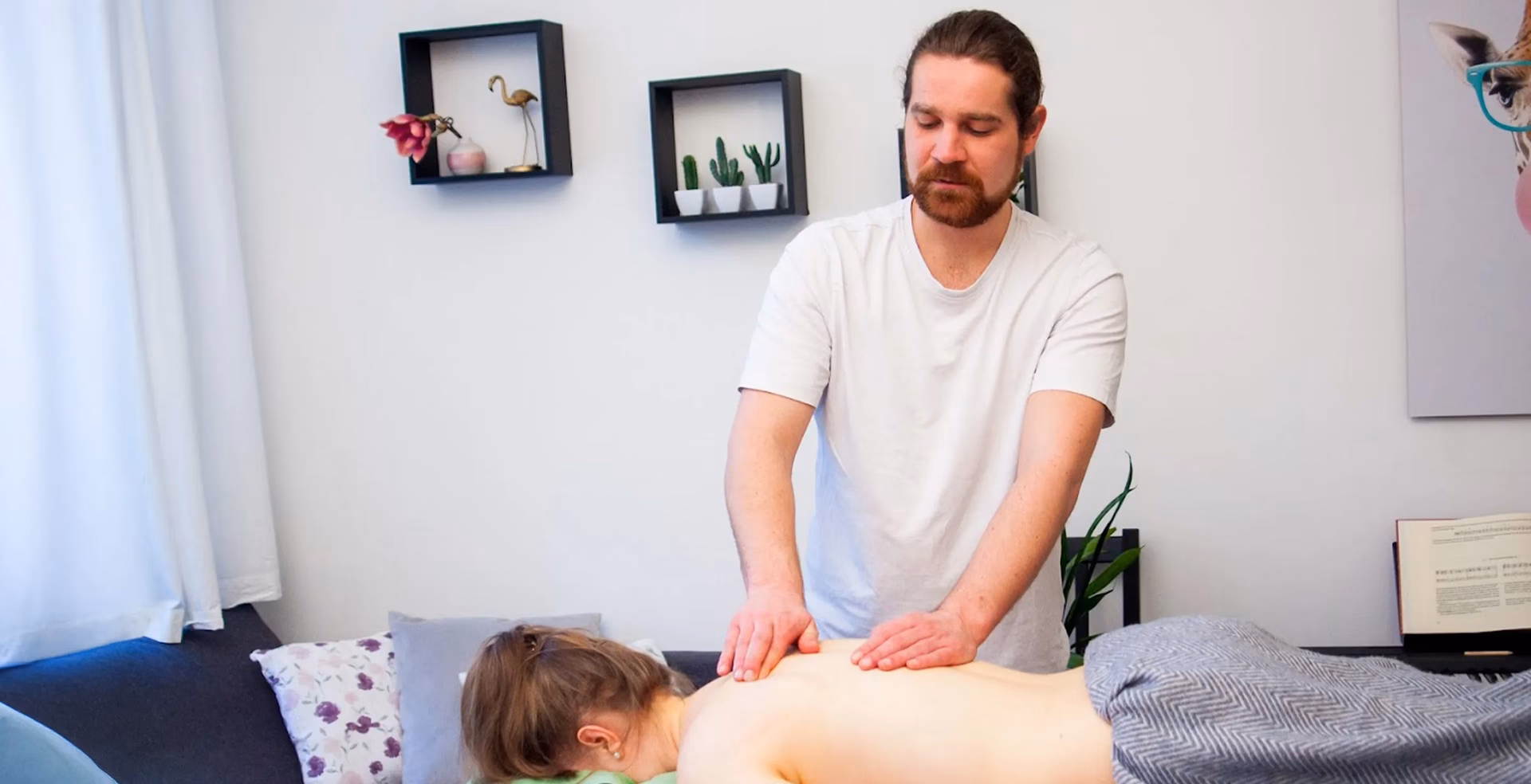 Wie kann ich einen Termin für eine Massage vereinbaren?