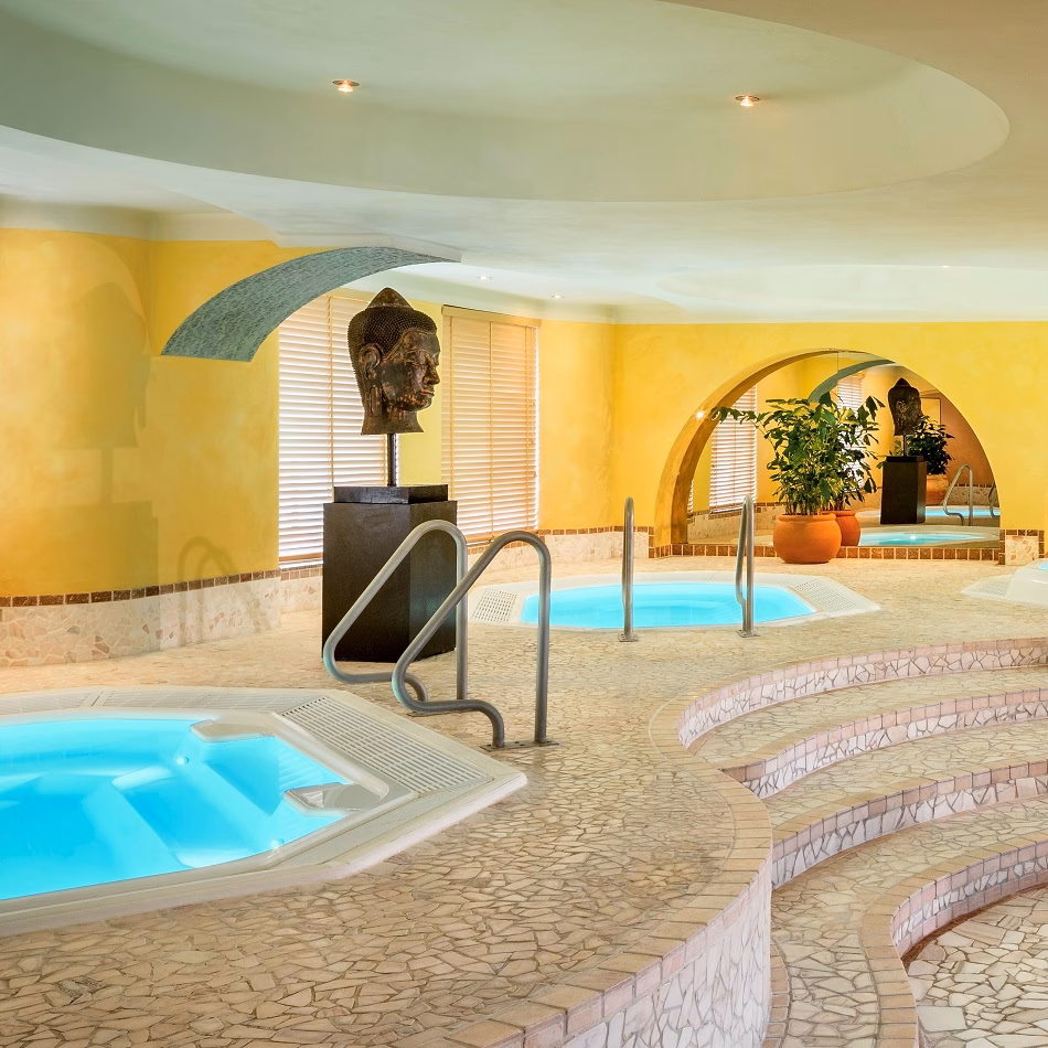 Was ist das Highlight des Meridian Spa in den Spandau Arcaden?