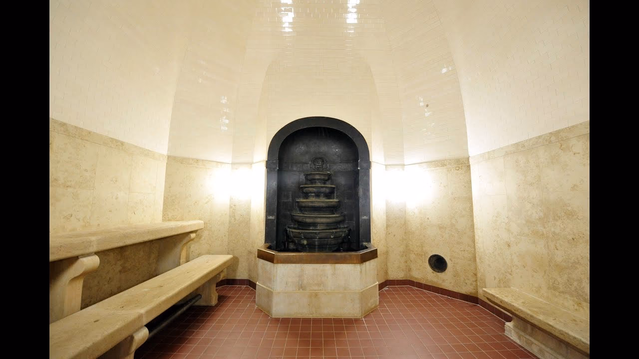 Was ist das außergewöhnlichste Hallenbad in München?