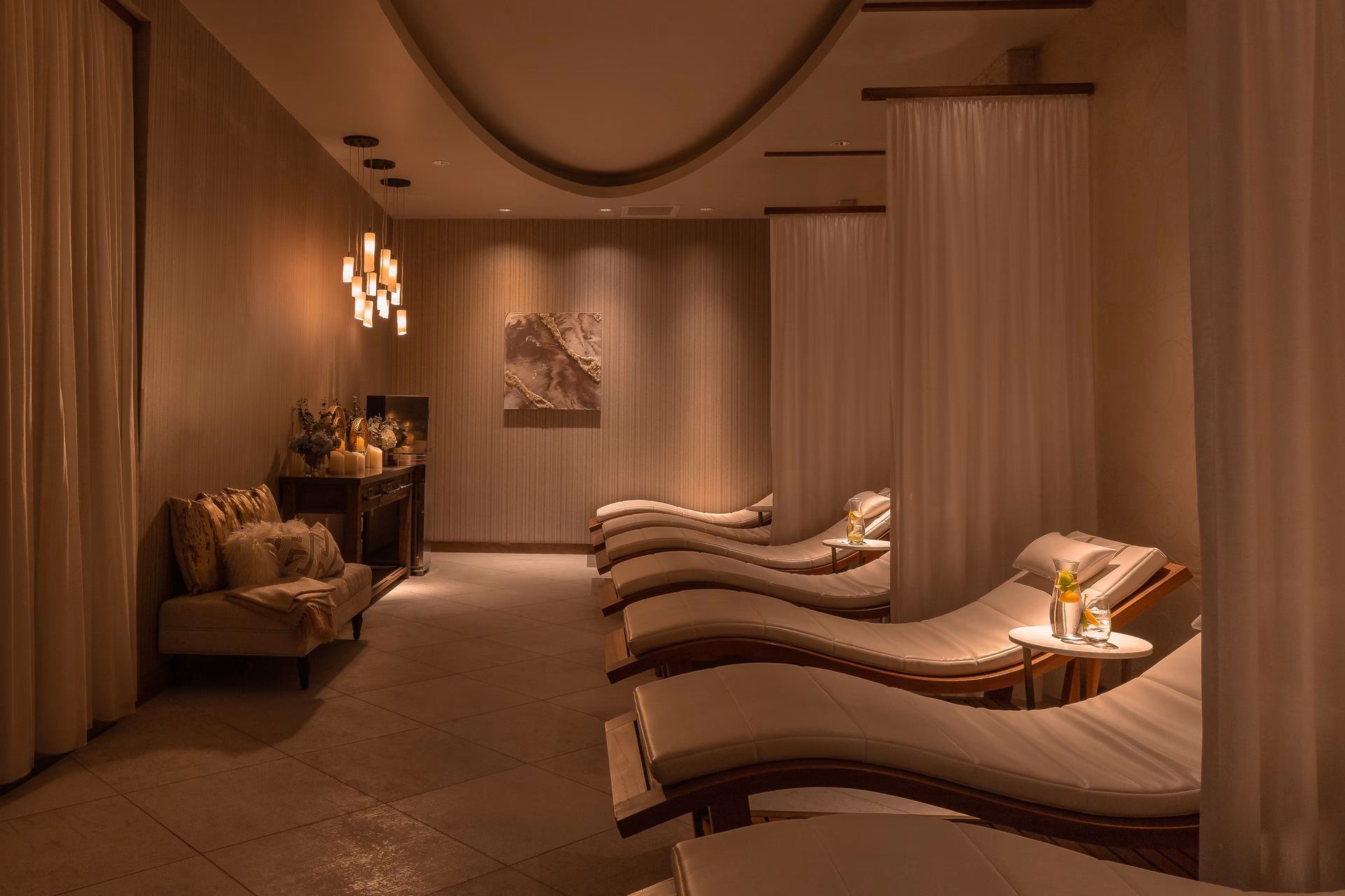 Where can I find a luxury spa in Nashville?