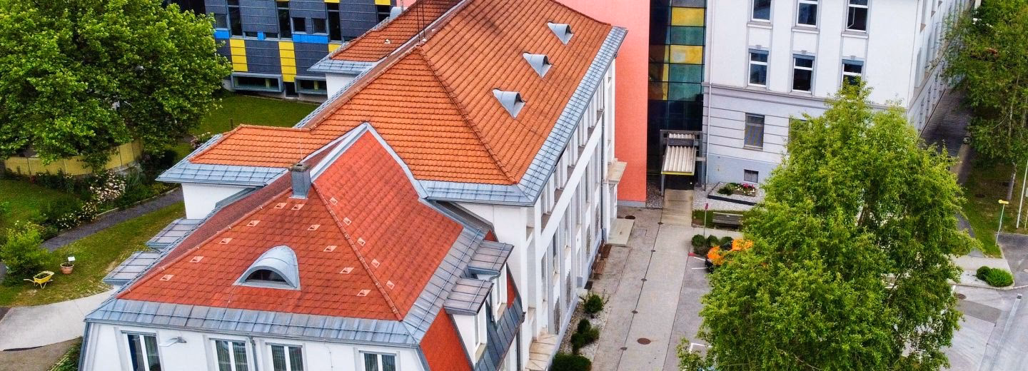 Wie viele Mitarbeiter hat die NTK?