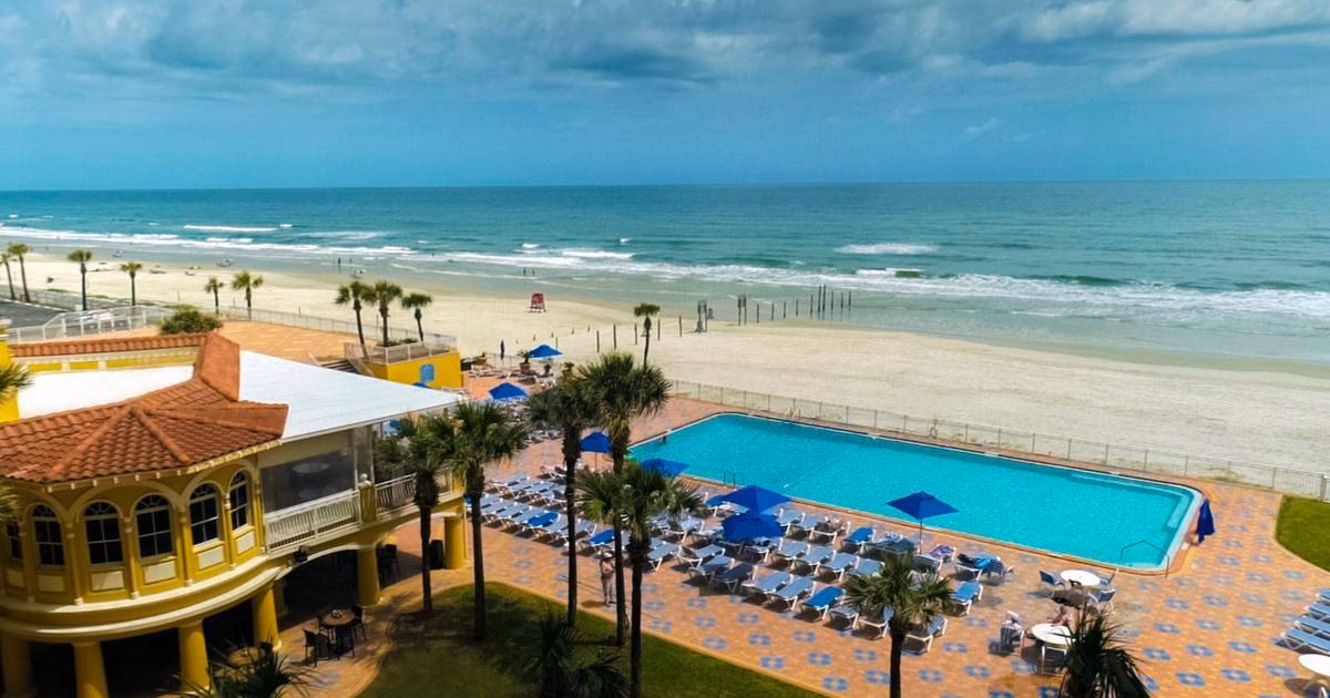 Where should I stay in Daytona Beach?