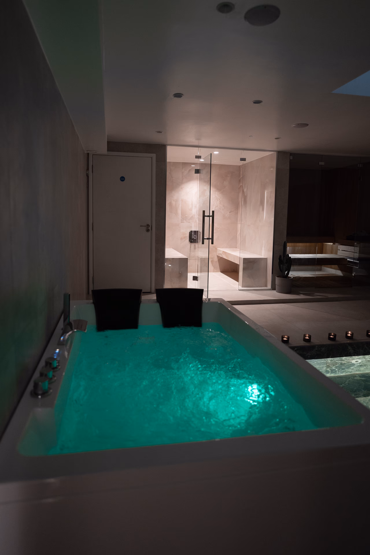 What is sisters Spa London?