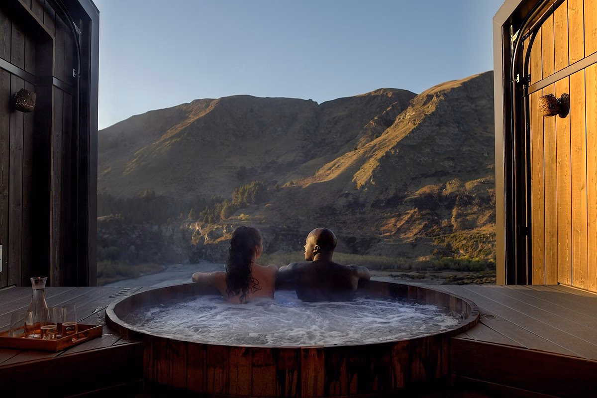 Where can I relax in Queenstown?