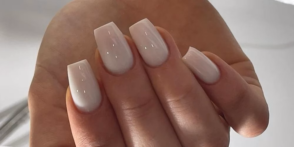 Was ist der Unterschied zwischen einer russischen und einer üblichen Maniküre?