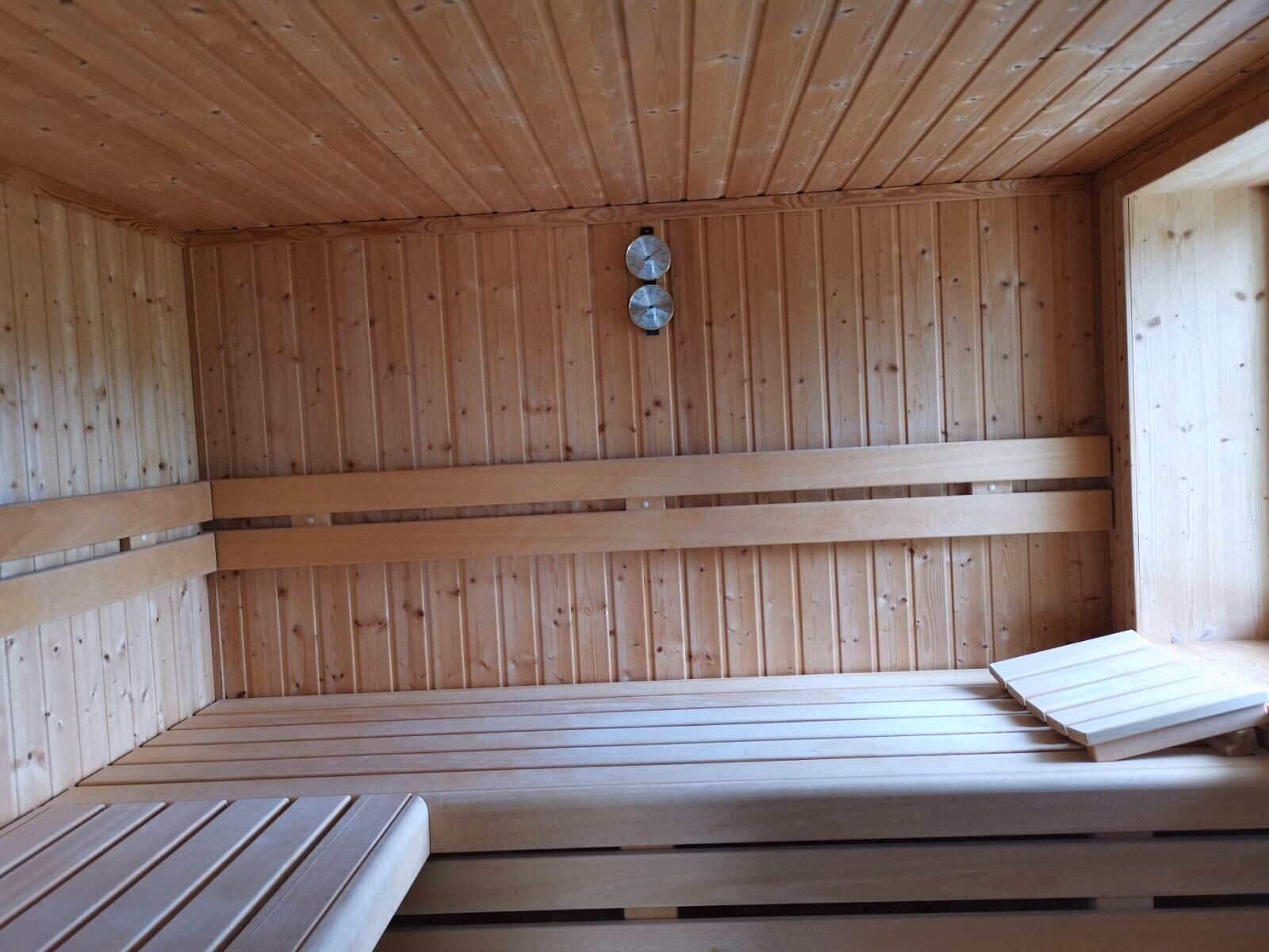 Kann ich eine Sauna in meinem Haus aufbauen?