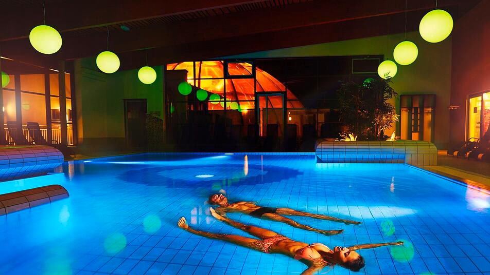 Wie viele Saunas gibt es in der Therme?
