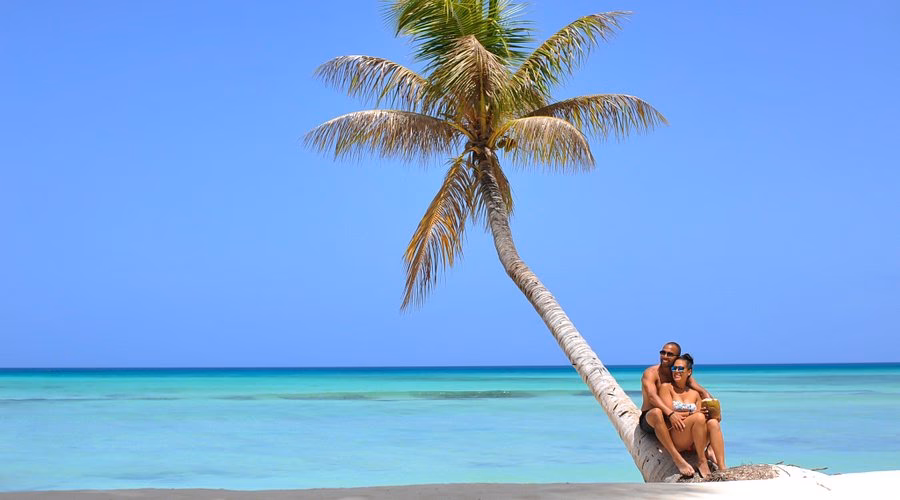 Does Saona Island have snorkeling?