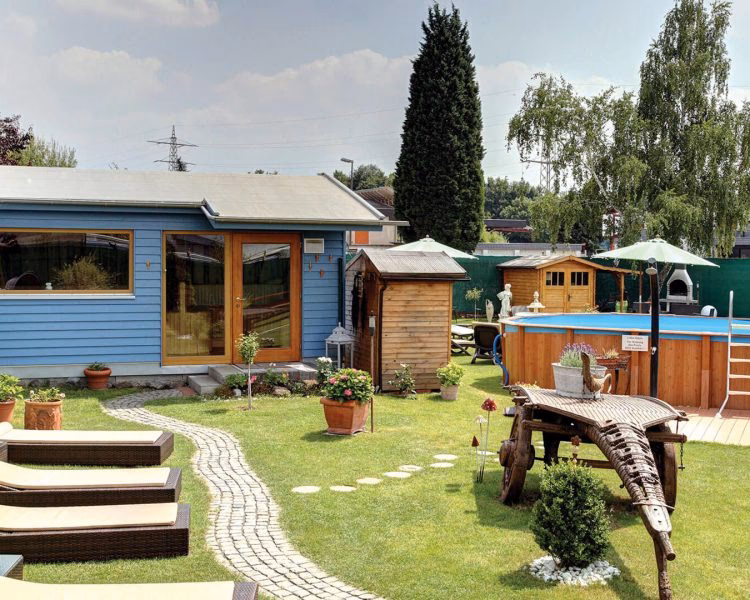 Wie groß ist der Saunagarten?