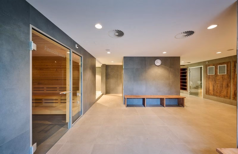 Wann wird die Schwimmhalle saniert?