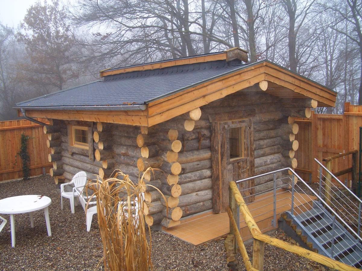 Welche Ausstattungsmerkmale bietet das Hallenbad Preetz?